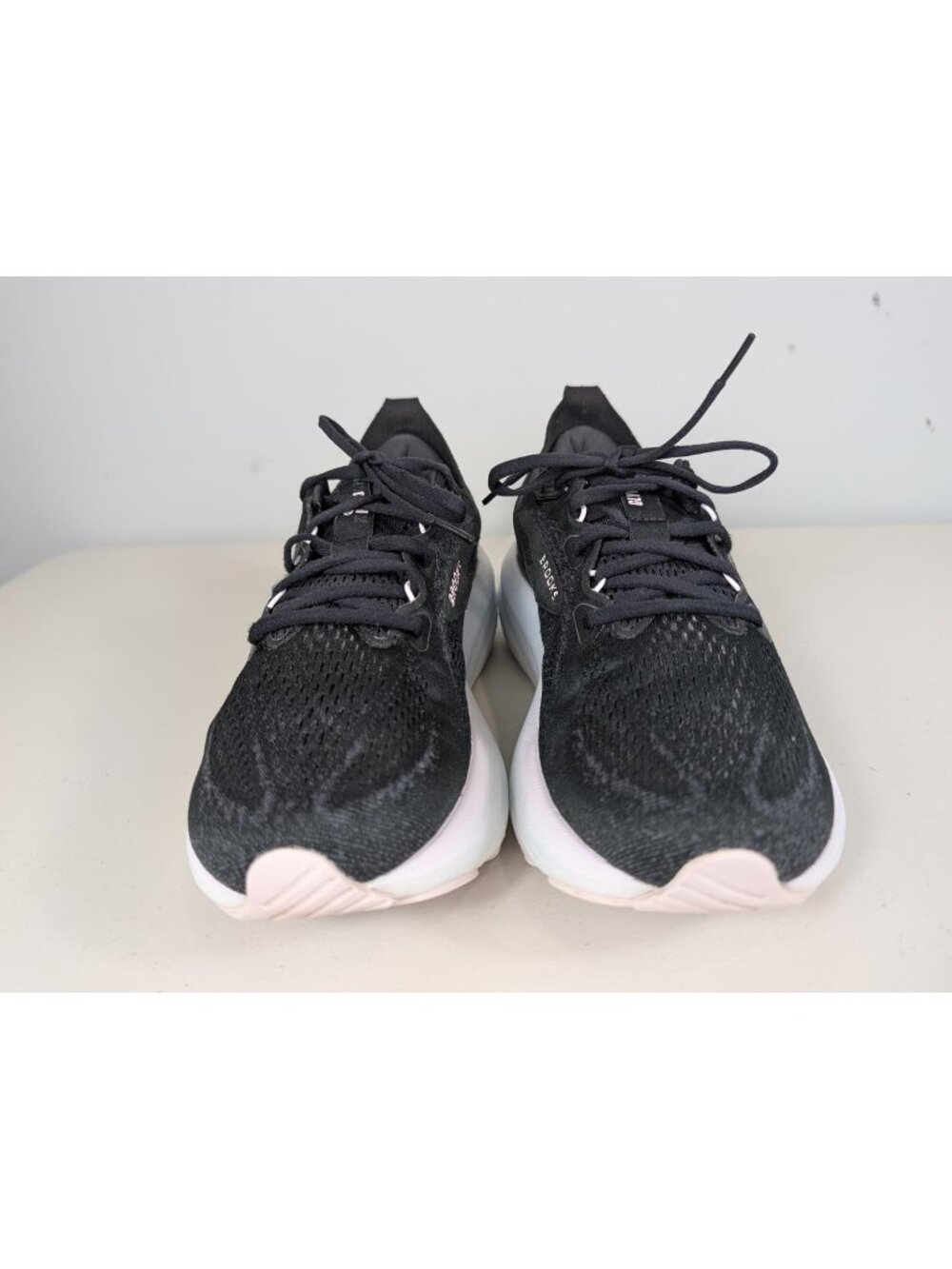 Brooks Women's Glycerin 22 neutral running shoes size 10